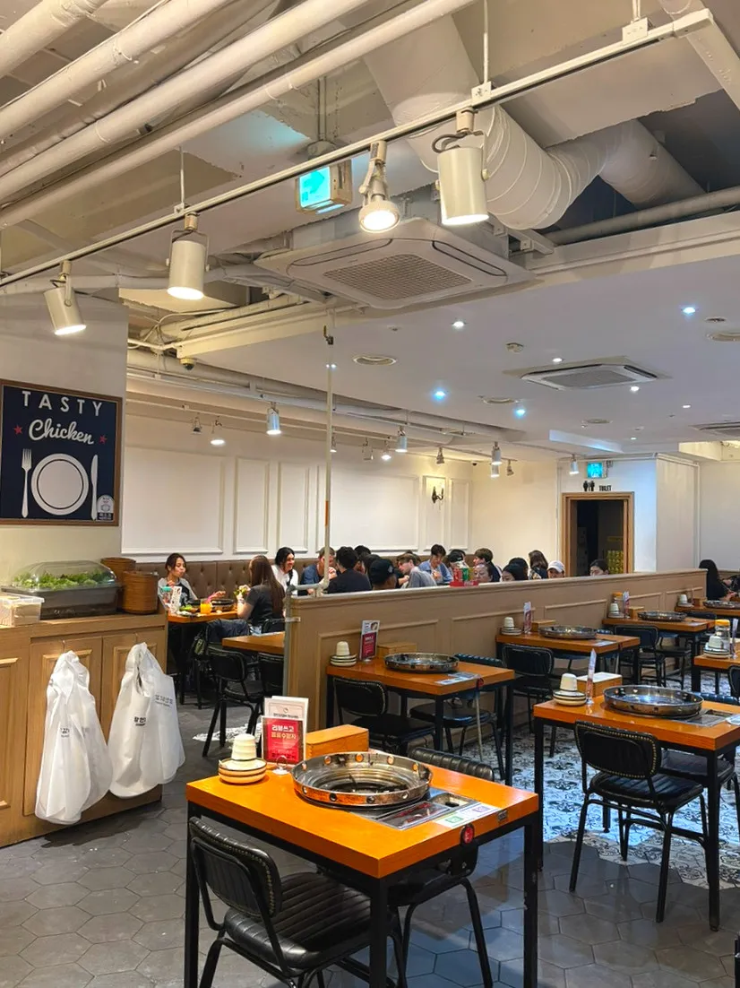 Jangin Dak-galbi — interior