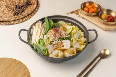 Seonleung Dak Gomtang — signature dish: Dak Mandu Jeongol (Chicken Dumpling Hot Pot)
